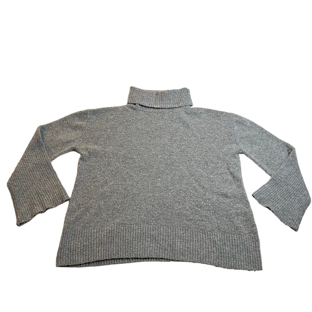 Hinge Turtleneck Relaxed Fit Knit Sweater Size Medium Minimalist Cozy Casual
